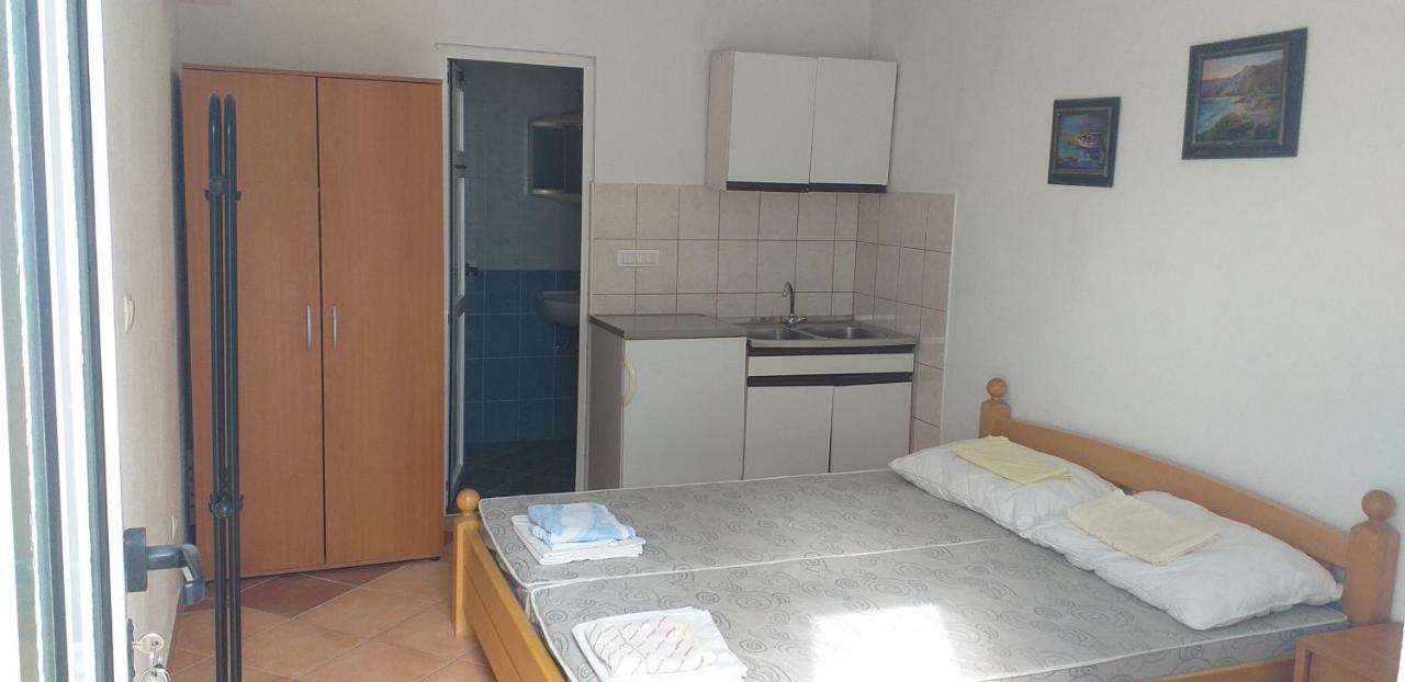 קרוואביצה Studio Apartmani Sehic מראה חיצוני תמונה